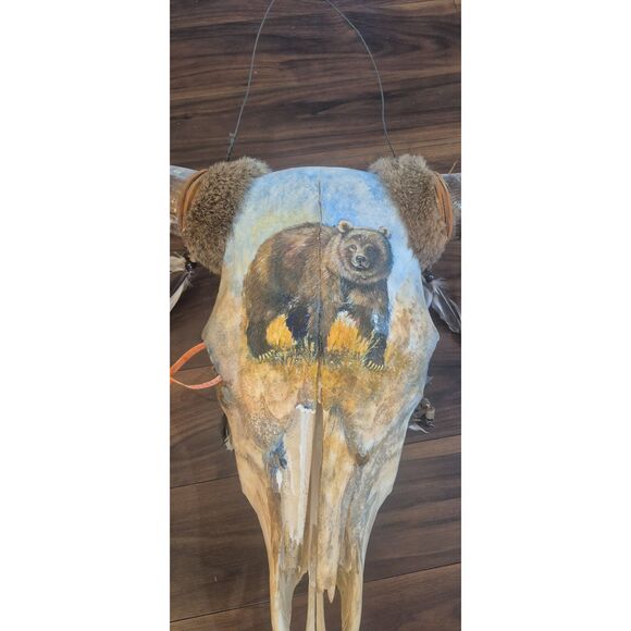 Cow Skull, Authentic Handpainted Bear on the front Wall Hanging, damaged - Picture 4 of 12